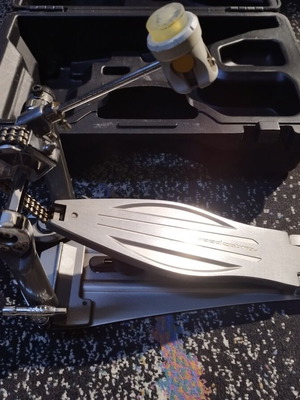 Tama Speed Cobra 910 single pedal like new with hard case