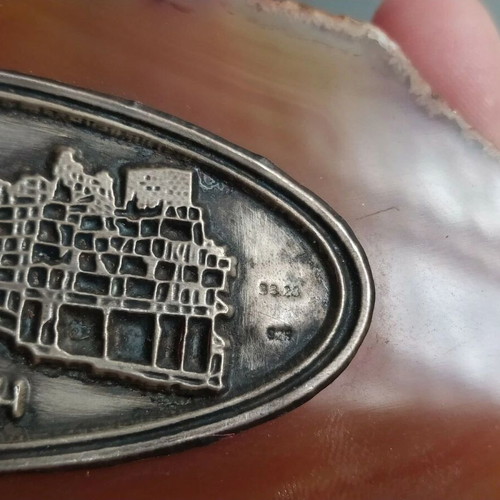 Commemorative plaque Ancient Messene used, 925 silver on geode slice