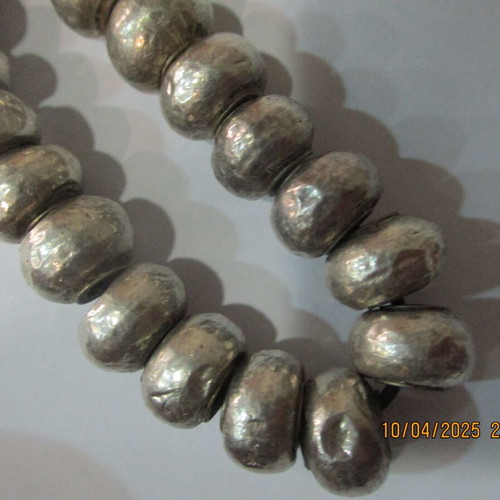 Silvered wooden beads like new, 22 pieces, 12 mm