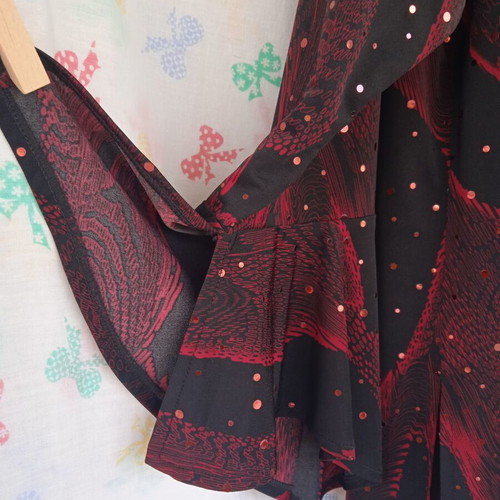 Evening blouse printed with metallic thread new, size 48-50