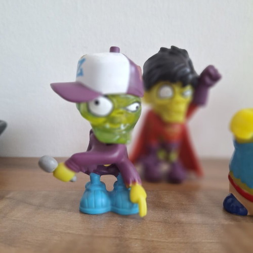 Zombiezz Series 1 Figures used, set of four