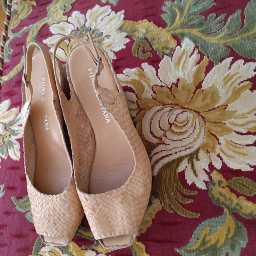 Woven leather platform sandals like new, size 41
