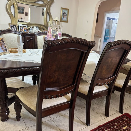 Dining table with 6 chairs and wooden dresser with mirror like new