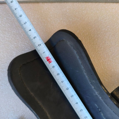Admiral Slip Pro children's shin guards like new