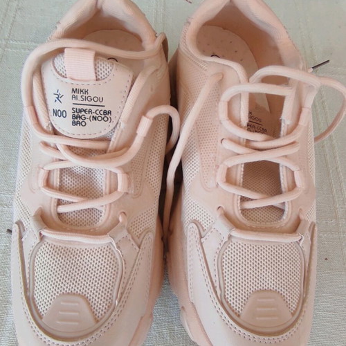 Women's pink athletic shoes new size 40