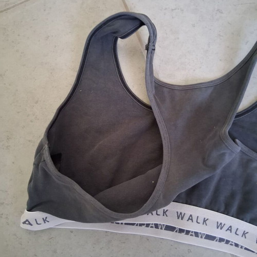 Walk sports bra used, black and gray, sizes M and L