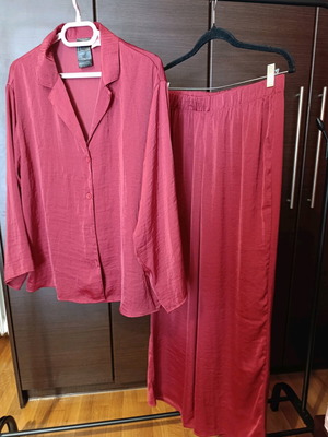 H&M satin pajamas new, red burgundy size S