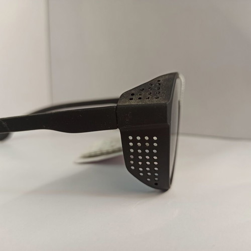 Men's sunglasses with attractive design