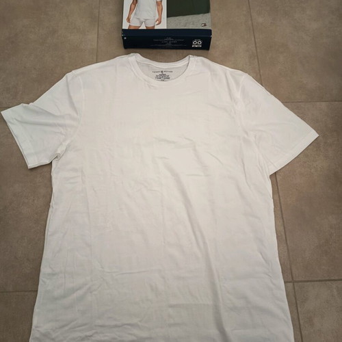 Tommy Hilfiger T Shirt new, men's size large, white
