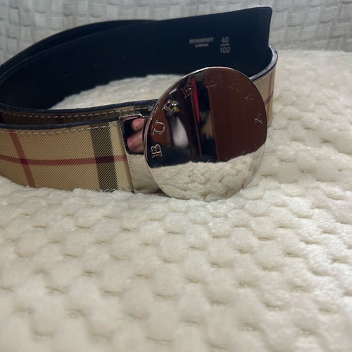 Burberry belt like new, black and beige, size 100