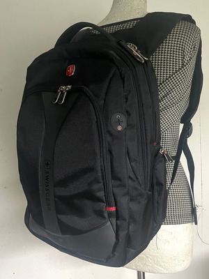 Τσάντα πλάτης Swissgear μεταχειρισμένη, μαύρη με θήκες για λάπτοπ και αξεσουάρ