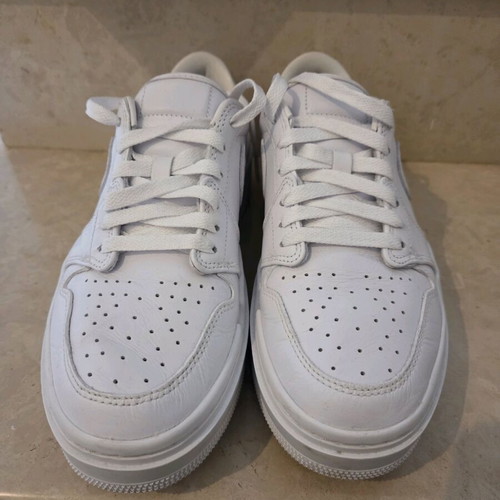 Air Jordan 1 Elevate Low women's shoes like new, white