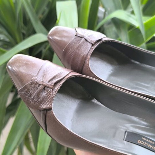 J. Burnazos 7 cm leather pumps like new, brown, size 37