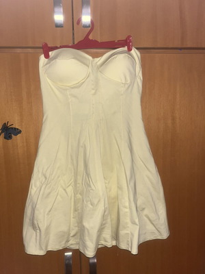 Mini banana strapless dress, size S/M, new with tags