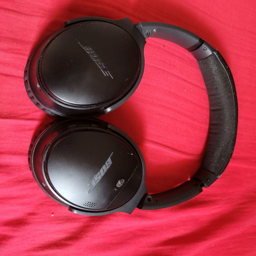 Bose QC35 wireless headphones used