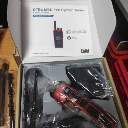 Entel DT885FF wireless walkie talkies new, set of 2 with accessories