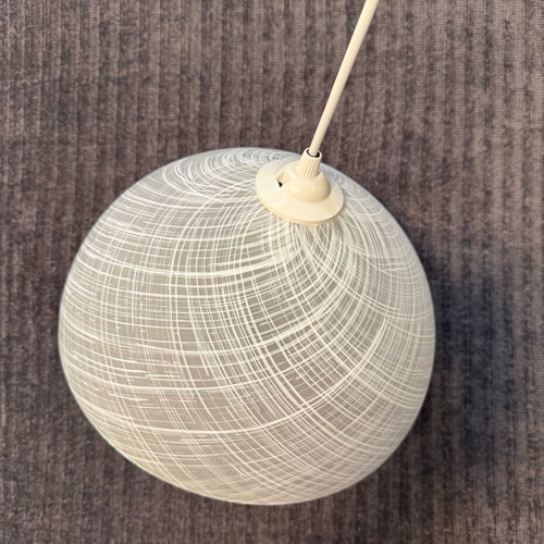Pendant lamp like new, dimensions 29 x 15 cm