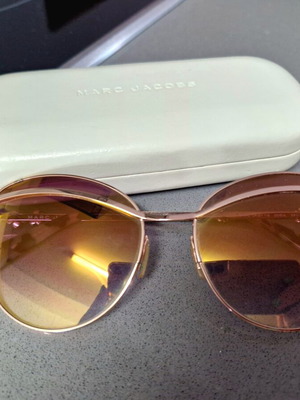 Marc Jacobs sunglasses like new, light gold with floral and leopard details