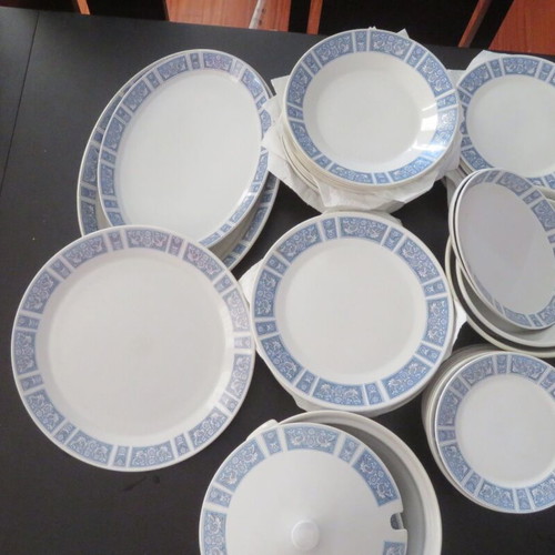 Keramikos dinnerware set 54 pieces like new, 1960s