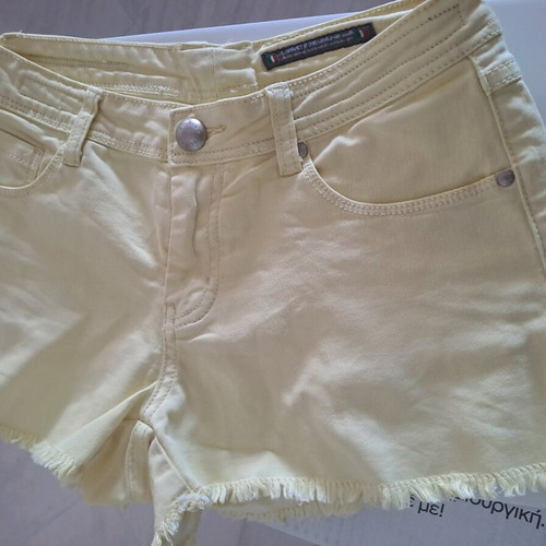 Silvian Heach women's yellow shorts size M, like new