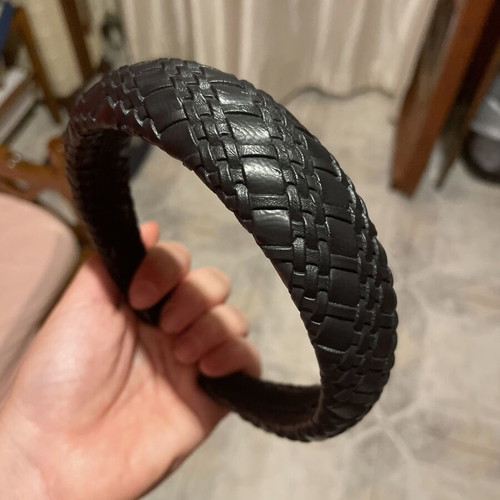Headband black like new