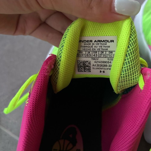 Under Armour Curry Flow 10 sneakers like new, size 43, pink and green