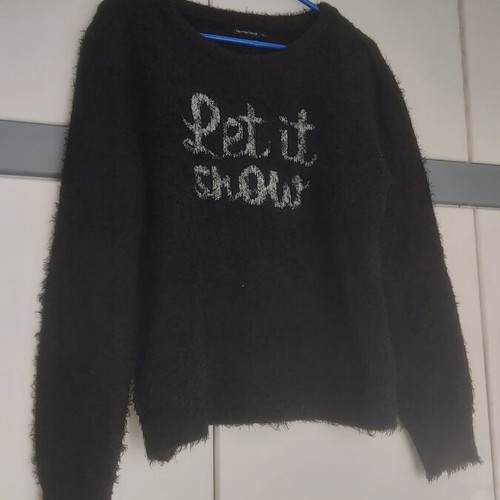 Wool Sweater Let It Snow logo size L like new, black