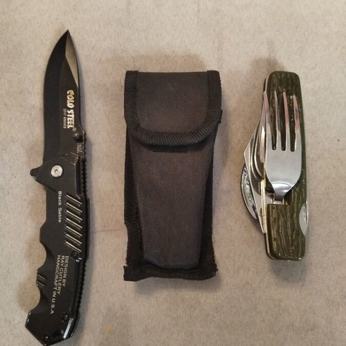 Knife set used with gift spoon and fork