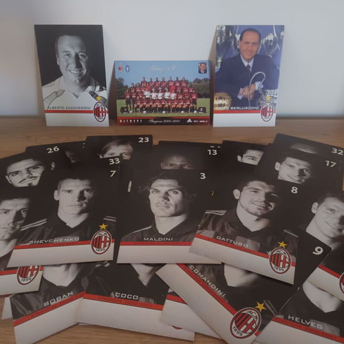 Milan 2000 football cards like new, set of 31 collectible cards