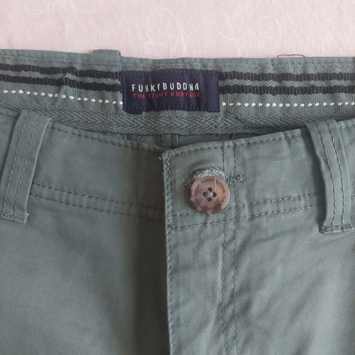 Funky Buddha men's cargo shorts new, khaki green, size 30 US