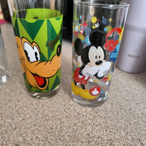 Children's 90s vintage water glasses set of 4 like new