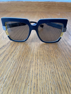 Fendi large sunglasses like new, beige and blue