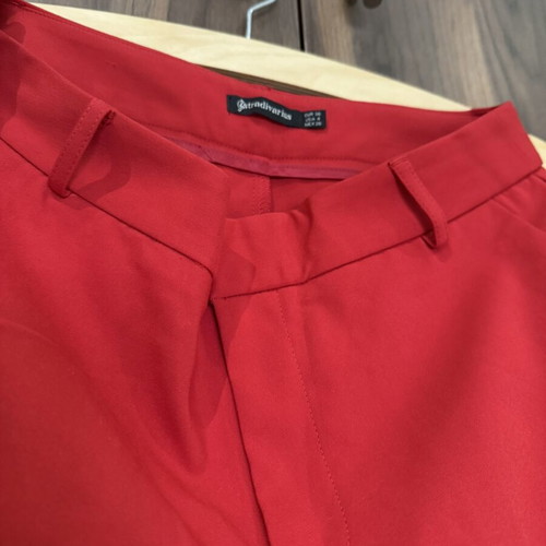 Stradivarius women's suit pants red like new size S