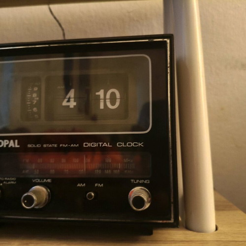 Sony Copal radio like new, clock needs repair