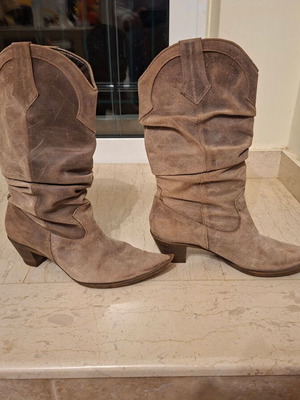 Μπότες γυναικείες μεταχειρισμένες γνήσιο καστόρι νούμερο 37