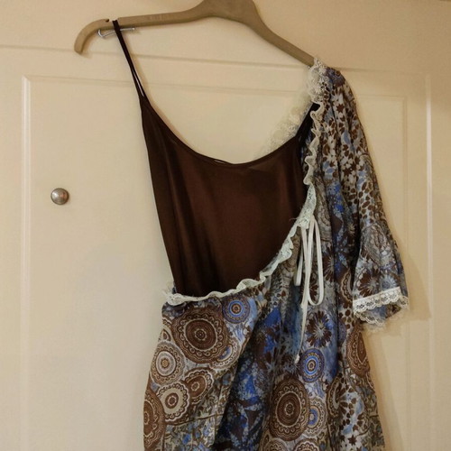 BSB summer dress like new, soft silk fabric, two pieces