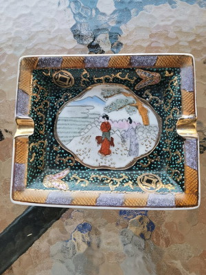 Ashtray used with decorative oriental design
