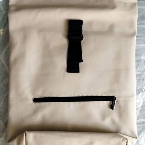 New Labels rolltop waterproof backpack, cream/beige