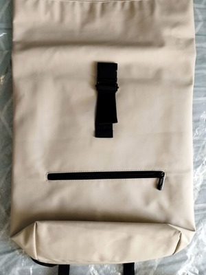 New Labels rolltop waterproof backpack, cream/beige