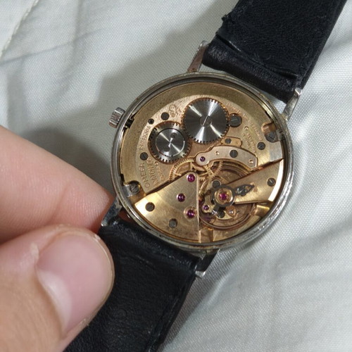 Omega Vintage dress watch manual winding 1966 ref. 132.018