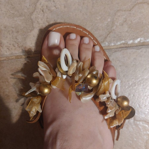 Leather sandals handmade, like new, size 39, decorated with shells and pearls