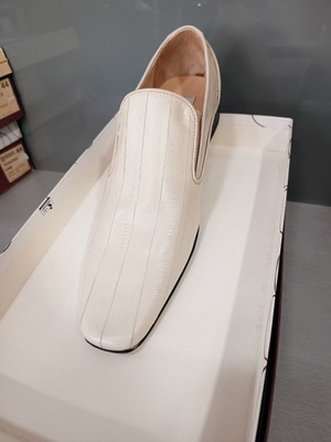Men's shoes size 43 white new