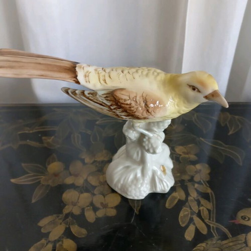 Royal Dux porcelain bird like new