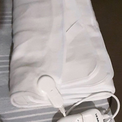 Vicko heated mattress pad single new with remote control 150×80cm