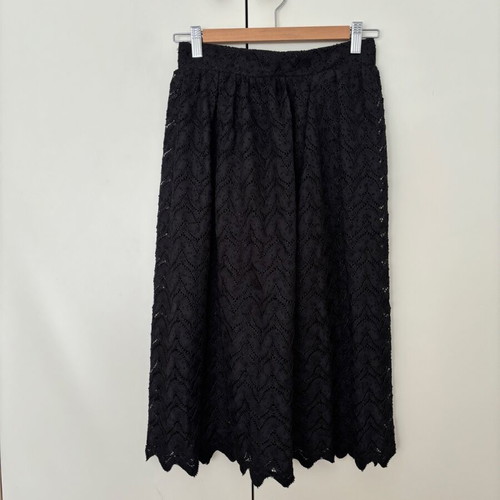 Black lace skirt BO2 new, size S