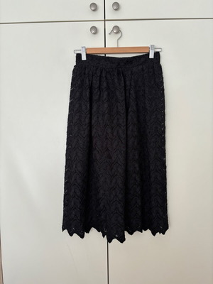 Black lace skirt BO2 new, size S