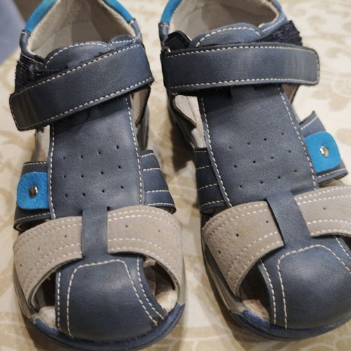 IQ Shoes Kids Sandals size 31 new leather summer