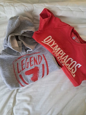 Olympiacos t-shirt and hoodie like new, kids 3-4 years old