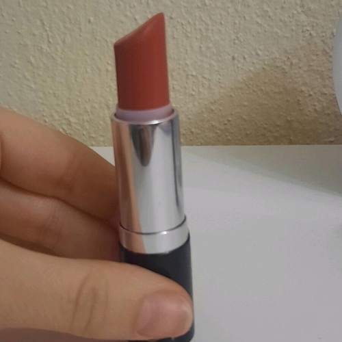 Korres lipstick rose used, number 16