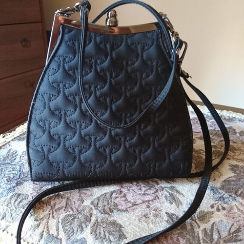 Evening bag C&S Cocco Sacco crossbody black like new with quilted design